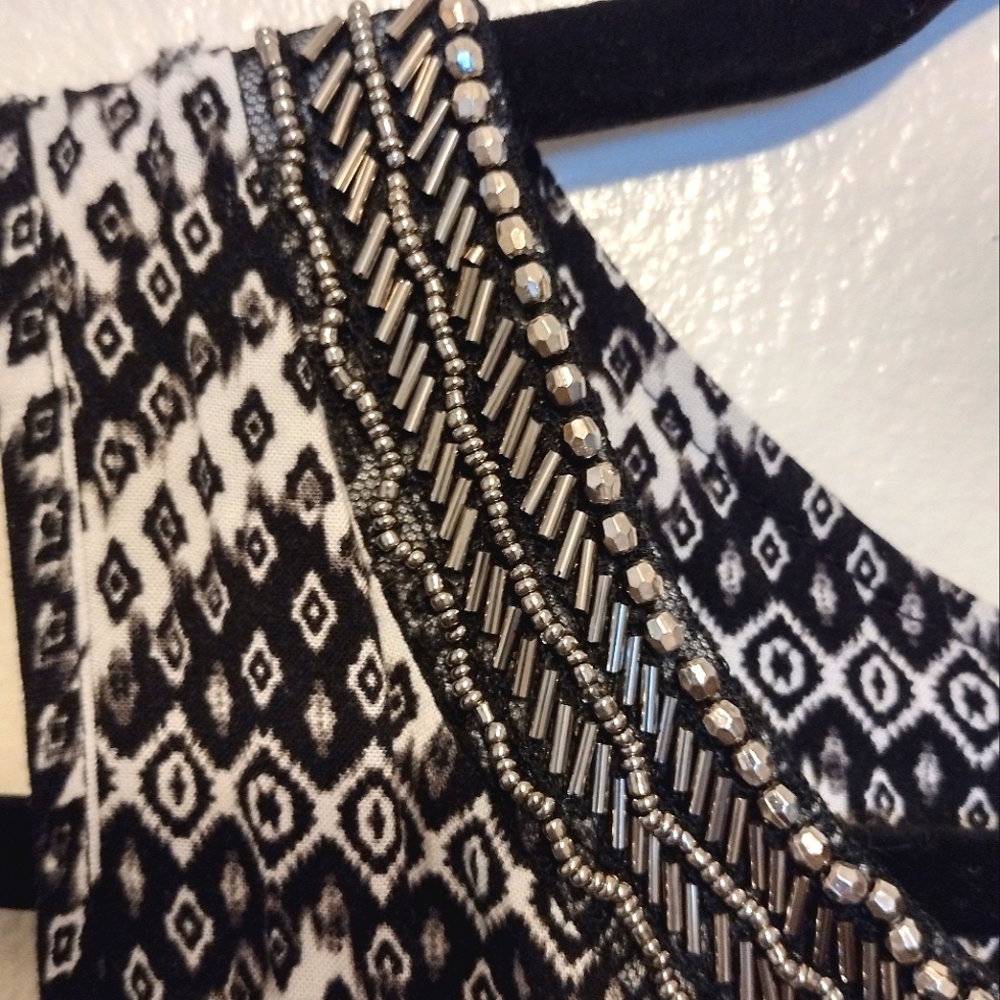 Black and White Chevron Mini Dress - Picture 7 of 7